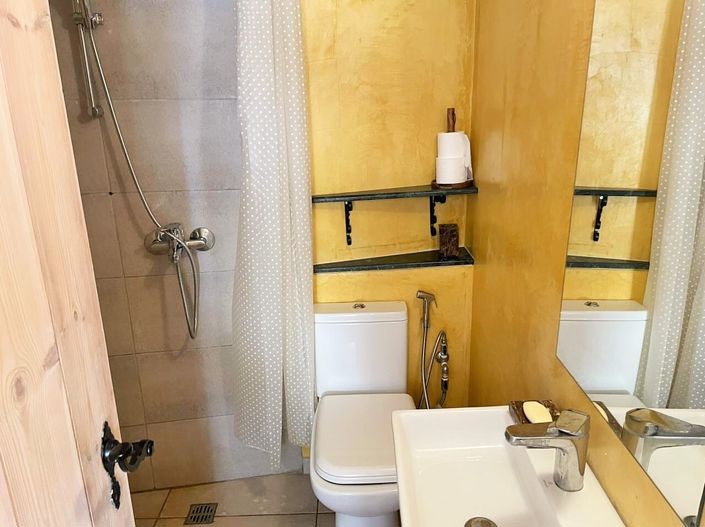 Image No.22-3 Bed Maisonette for sale