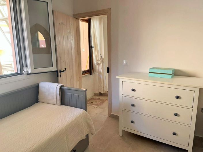 Image No.26-3 Bed Maisonette for sale