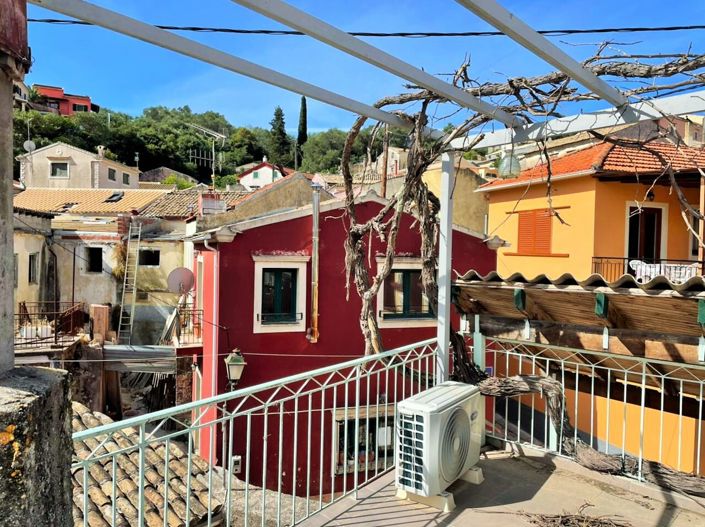 Image No.28-3 Bed Maisonette for sale