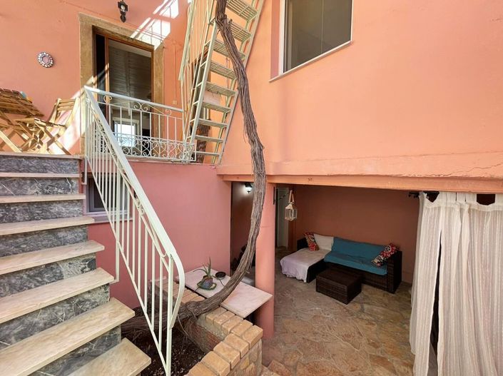 Image No.5-3 Bed Maisonette for sale