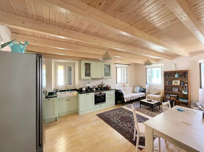 Image No.9-3 Bed Maisonette for sale