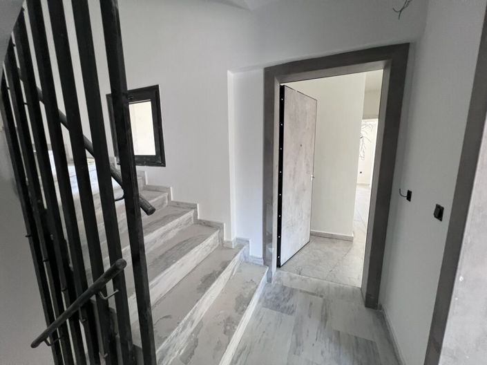 Image No.13-1 Bed Flat for sale