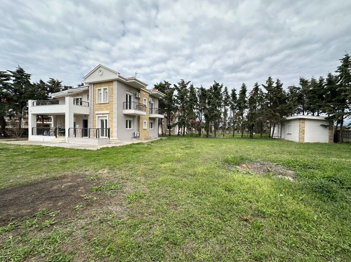 Image No.3-Propriété de 5 chambres à vendre à Thessalonique