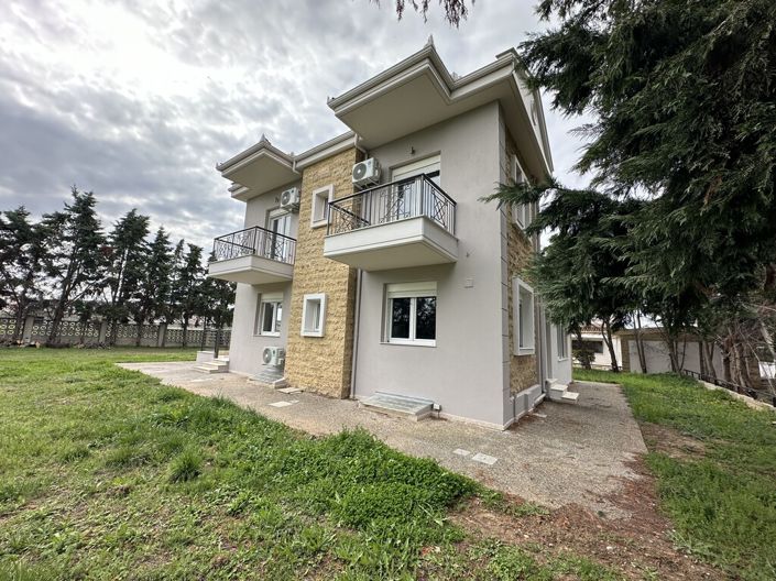 Image No.7-5 Bed Property for sale