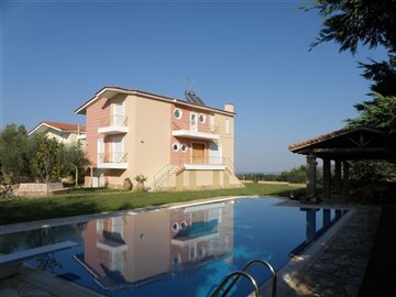 Photo 1 - Villa 449 m² in Peloponnisos