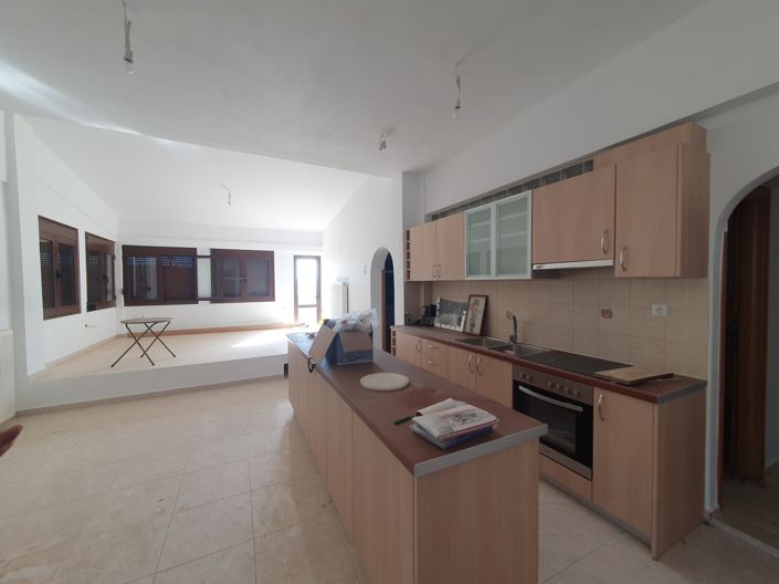 Image No.13-5 Bed Property for sale