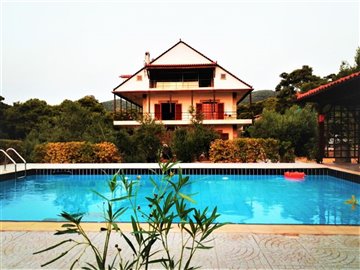 Photo 1 - Villa 320 m² in Peloponnisos