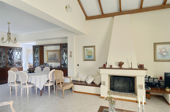 Image No.3-3 Bed Property for sale