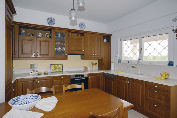 Image No.5-3 Bed Property for sale