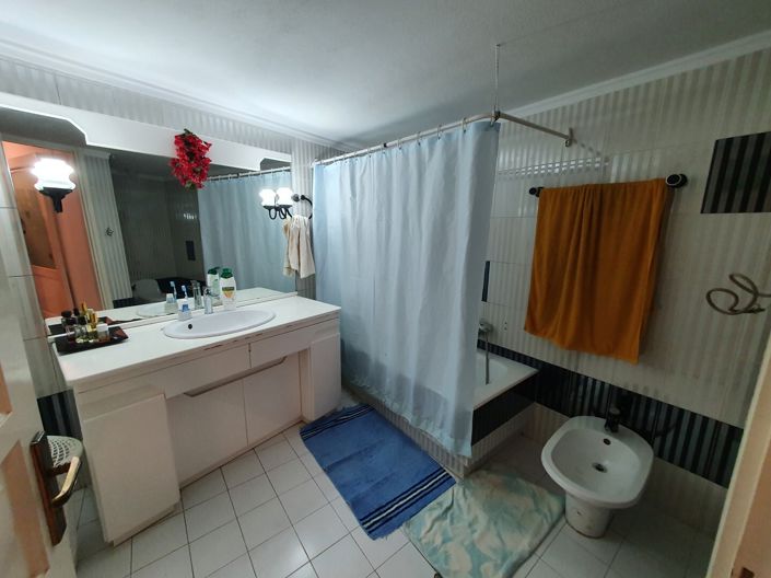 Image No.19-6 Bed Hotel for sale