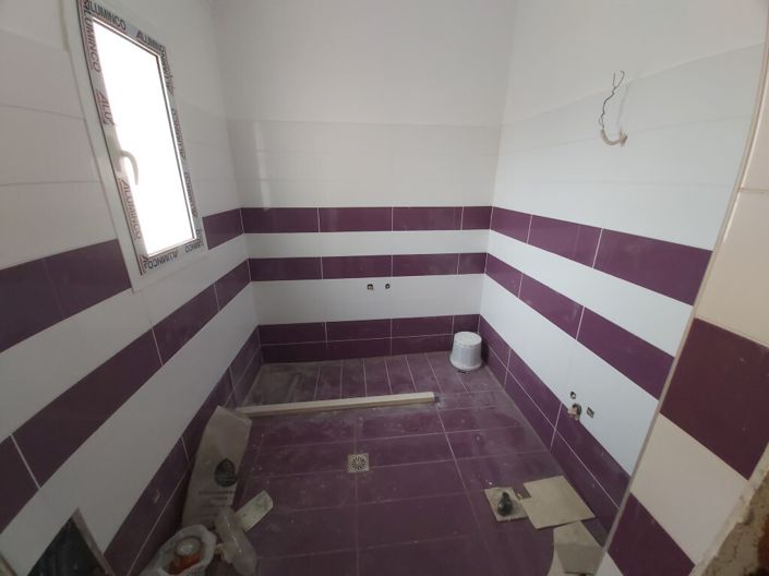 Image No.28-6 Bed Maisonette for sale