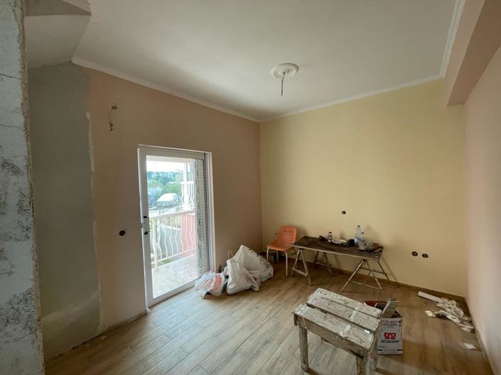 Image No.30-6 Bed Maisonette for sale