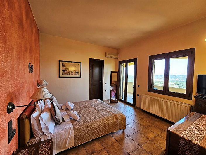 Image No.13-Villa for sale