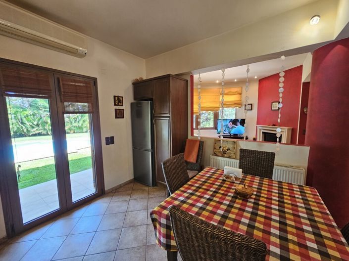 Image No.8-Villa for sale