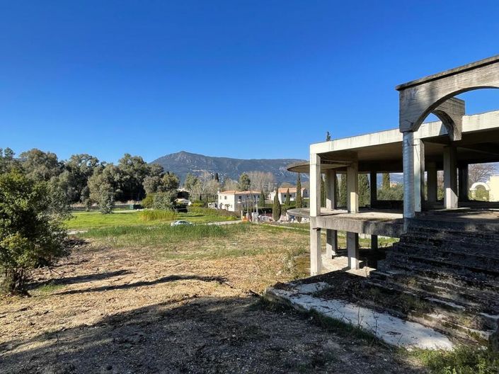 Image No.16-Villa for sale