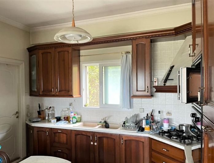 Image No.11-Propriété de 4 chambres à vendre à Karousades