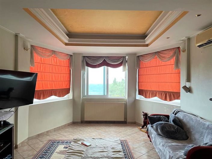 Image No.17-Propriété de 4 chambres à vendre à Karousades