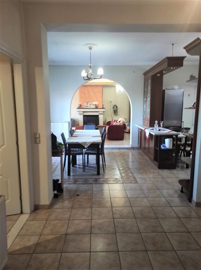 Image No.21-Propriété de 4 chambres à vendre à Karousades