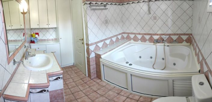 Image No.28-Propriété de 4 chambres à vendre à Karousades