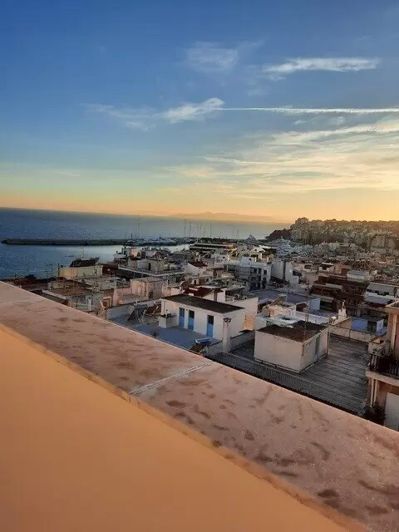 Image No.1-5 Bed Maisonette for sale
