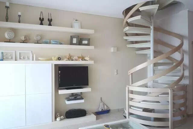 Image No.8-3 Bed Maisonette for sale