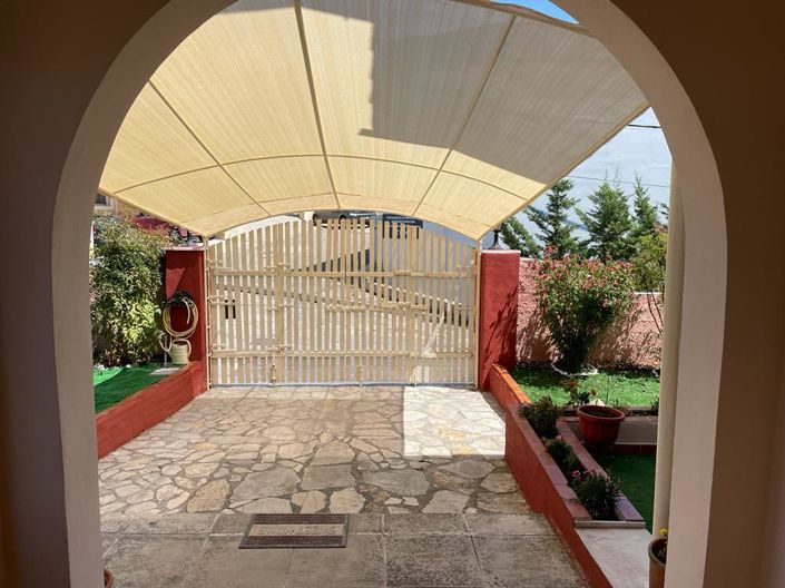 Image No.12-3 Bed Property for sale