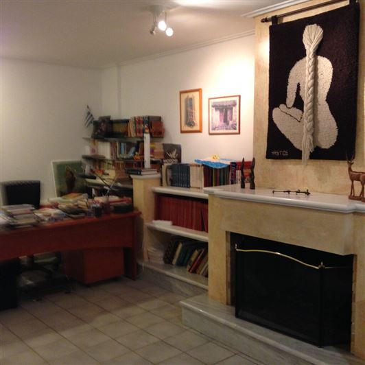 Image No.10-5 Bed Property for sale