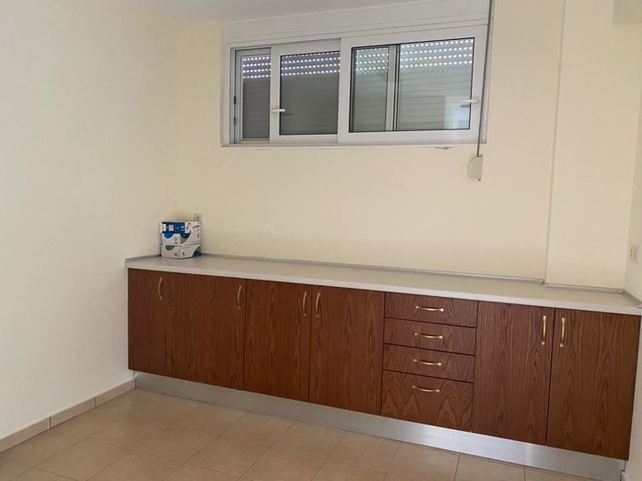 Image No.5-4 Bed Maisonette for sale