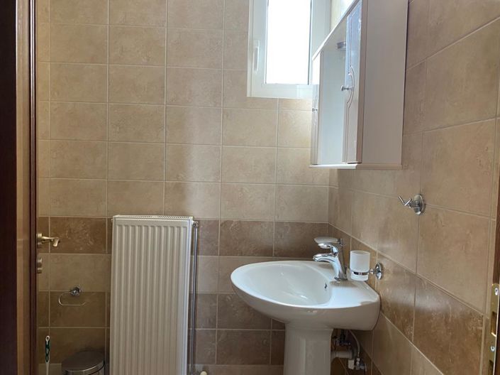 Image No.6-4 Bed Maisonette for sale
