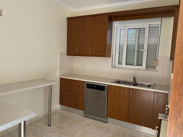 Image No.9-4 Bed Maisonette for sale