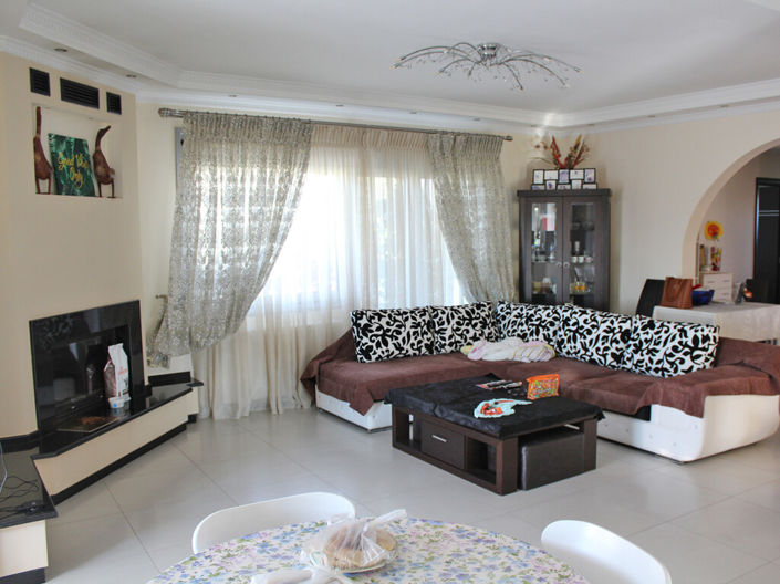 Image No.7-Propriété de 4 chambres à vendre à Katerini