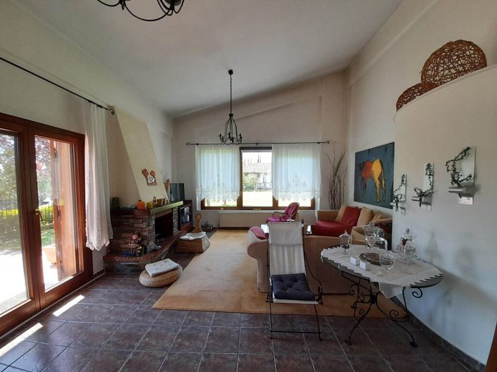 Image No.10-Propriété de 4 chambres à vendre à Halkidiki