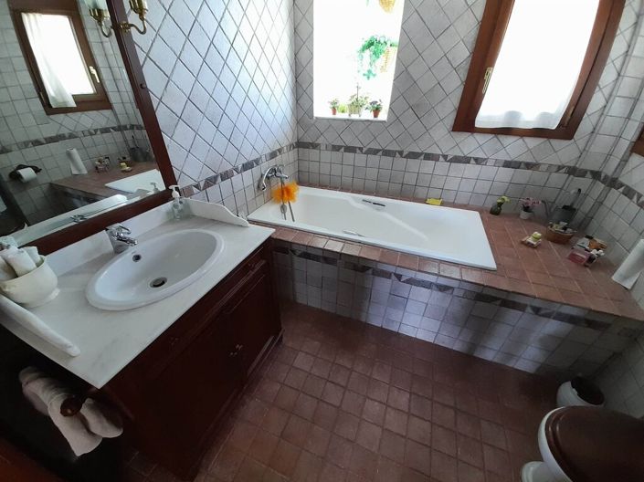 Image No.24-Propriété de 4 chambres à vendre à Halkidiki