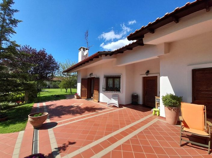 Image No.3-Propriété de 4 chambres à vendre à Halkidiki