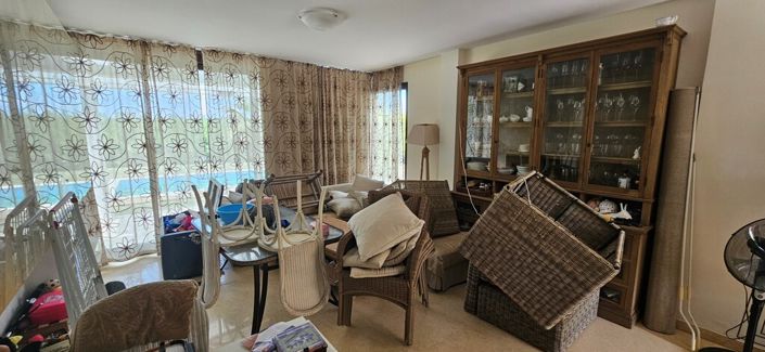 Image No.8-8 Bed Villa for sale