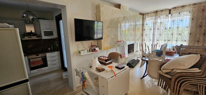 Image No.9-8 Bed Villa for sale