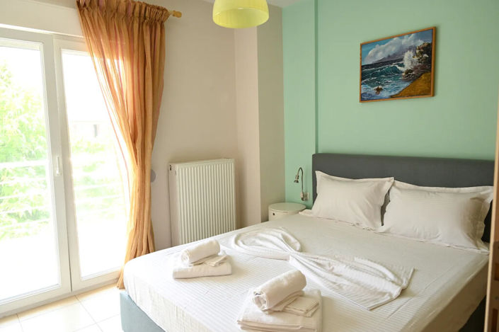 Image No.18-3 Bed Property for sale