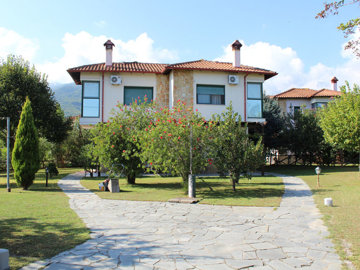 1 - Olympos, Maisonette