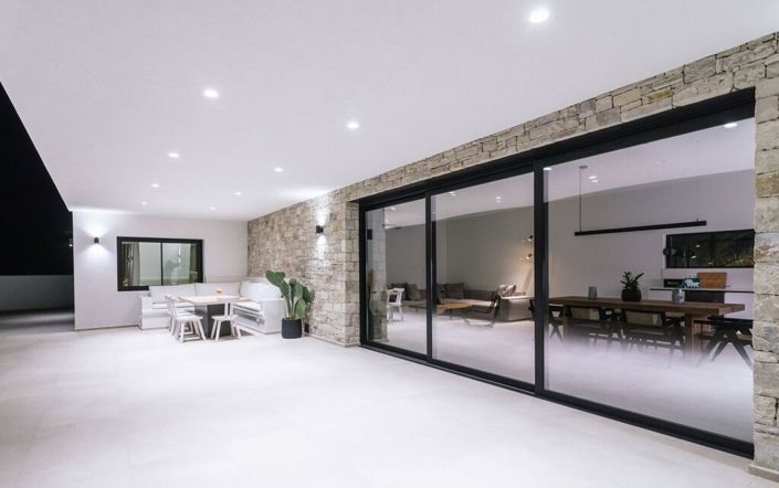 Image No.4-4 Bed Villa for sale