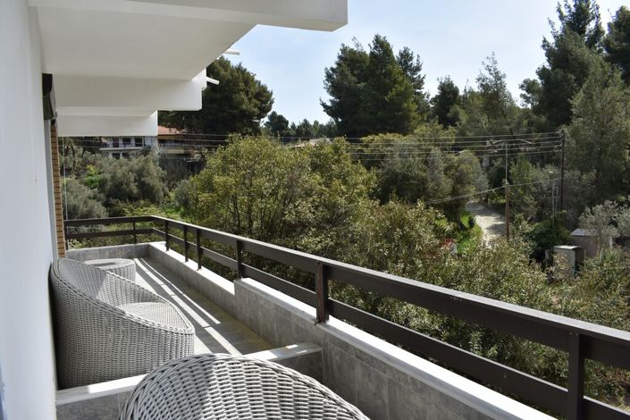 Image No.4-2 Bed Flat for sale