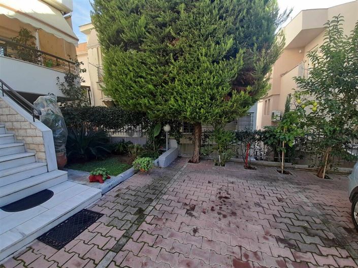 Image No.27-3 Bed Maisonette for sale