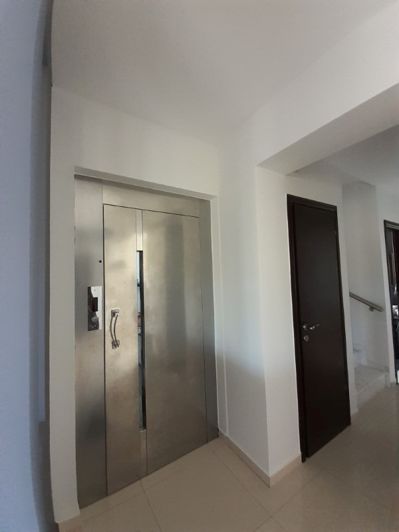 Image No.3-5 Bed Property for sale