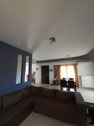 Image No.5-5 Bed Property for sale