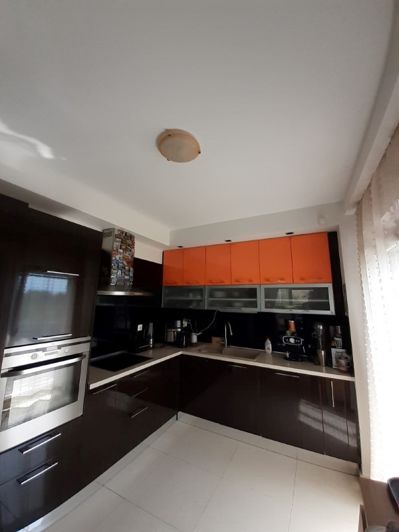 Image No.6-5 Bed Property for sale