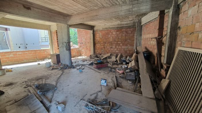 Image No.27-5 Bed Maisonette for sale