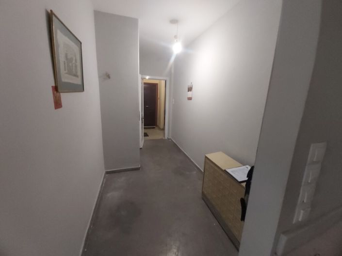 Image No.23-2 Bed Flat for sale