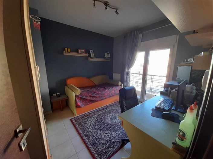 Image No.17-3 Bed Maisonette for sale