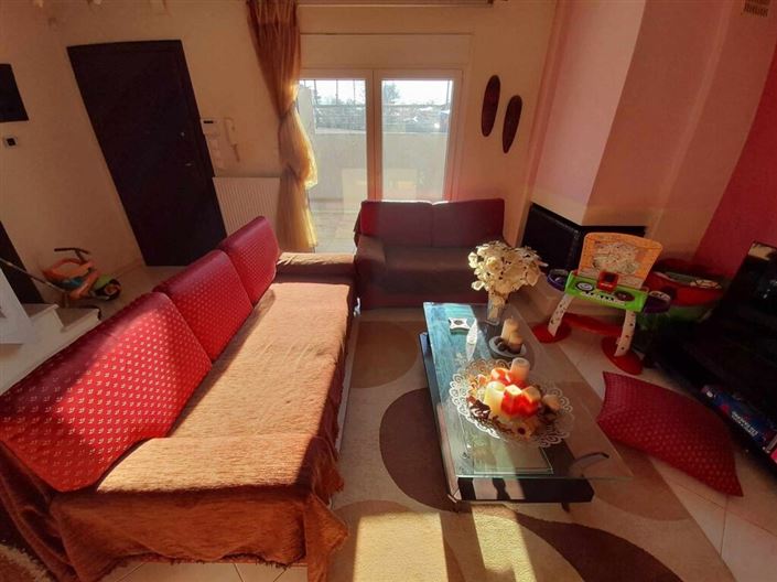 Image No.25-3 Bed Maisonette for sale