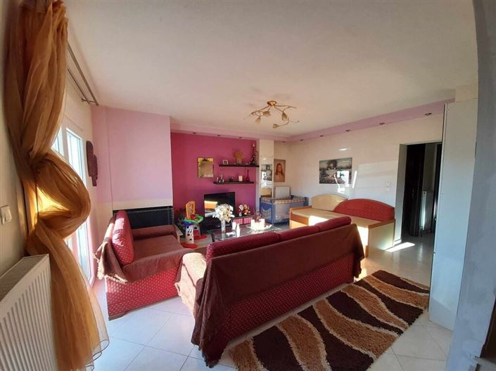 Image No.26-3 Bed Maisonette for sale