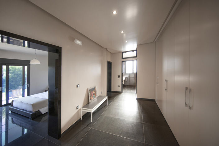 Image No.10-5 Bed Villa for sale